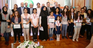 YEŞİLAY, GENÇ YETENEKLERİ ÖDÜLLENDİRDİ