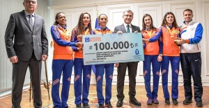 ÜSKÜDAR BELEDİYESİ’NDEN ŞAMPİYON ATLETLERE BÜYÜK ÖDÜL