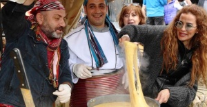 Uzunya’da Bahar Çoşkuyla Kutlandı
