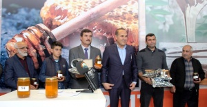 7. GELENEKSEL BAL YARIŞMASI BÜYÜK İLGİ GÖRDÜ