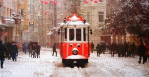 İSTANBUL'DA NOSTALJİK TRAMVAY YOLLARDA