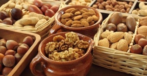 YILBAŞI GECESİ KURUYEMİŞİ ABARTMAYIN
