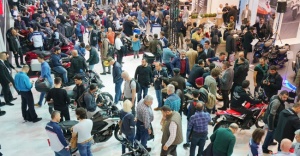 10. MOTOBIKE ISTANBUL RENKLİ GÖRÜNTÜLERLE BAŞLADI