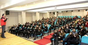 AKUT, DEPREM HAFTASINDA  ATAŞEHİRLİ ÖĞRENCİLER BİLİNÇLENDİRİLİYOR