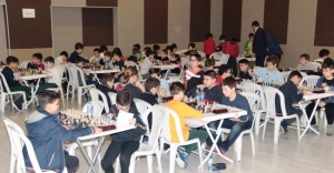 ATAŞEHİR OKULLAR ARASI SATRANÇ TURNUVASI SONA ERDİ