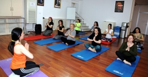 ATAŞEHİR, ATAMEM’DE YOGA DERSLERİ BAŞLADI