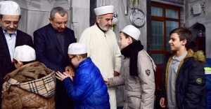 GENÇLERLE SABAH NAMAZI