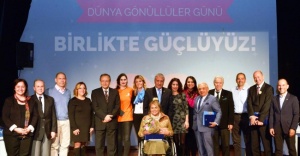 AKUT Vakfı Başkanı, Dünya Gönüllüler Günü Panelinde