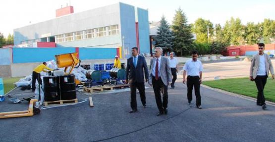 Vahdettin Özcan Atatürk Stadyumu’ndaki Çalışmaları Denetledi