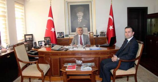 Vahdettin Özcan’a Kaymakamlardan Veda Ziyareti.