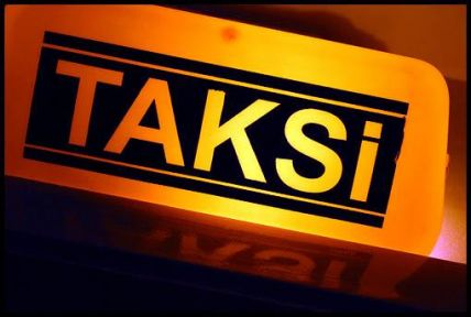 Yolcu beğenmeyen taksiye rekor ceza!