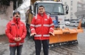 Ataşehir’de Karla Mücadele Aralıksız Sürüyor