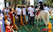 Çocuklar Midilli Atlara Binerek Unutulmaz Bir Gün Yaşadı