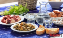 Yunanistanda 6 euroya ne yenir