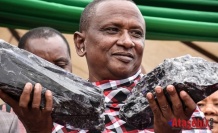 İki Değerli Taş Laizer'i Bir Gecede "Milyoner" Yaptı..