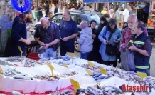 Karadeniz’in Bereketi Tezgahlarda: Hamsi Sofraları Şenlendiriyor