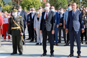BÜYÜK ZAFERİN YIL DÖNÜMÜ ATAŞEHİR’DE ANILDI