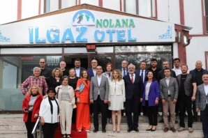 Çankırı'da "Uluslararası Çankırı-Ilgaz Nolana Sanat Çalıştayı" sergisi düzenlendi.