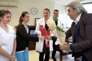 ATAŞEHİR’DE 14 MART TIP BAYRAMI KUTLANDI