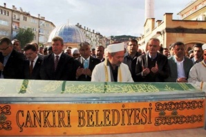 İdris Şahin'in Babası, Arif Şahin'in Cenaze Fotoları