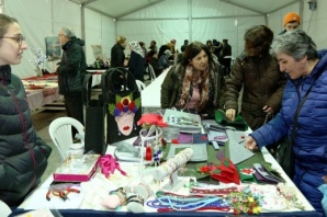 ATAŞEHİR'DE KADIN ELİ ÇADIRI AÇILDI