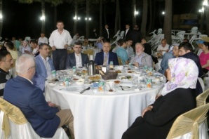 Sultanbeyli Şehit Aileleri ve Gazilerle İftarda Buluştu