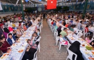 Bedirhan Gökçe, şiirlerini Maltepeliler için okudu
