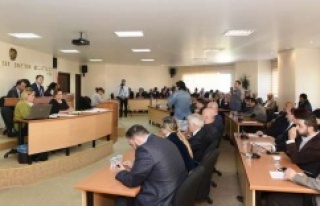 Ali  Kılıç’tan AKP’lilere seçim tebriği