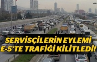 E-5'te Servisçiler yolu kapattı