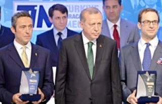 TÜRKİYE’NİN İHRACAT LİDERLERİ BU YIL DA KOÇ...