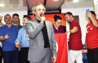 Başkan Demircan'dan Ataşehir'deki Demokrasi...