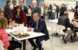 ATAŞEHİR BELEDİYESİ YENİ YEMEKHANESİNE KAVUŞTU