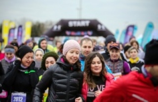 EL ELE FINISH’E! Sevgililer Gününü koşarak kutladılar!