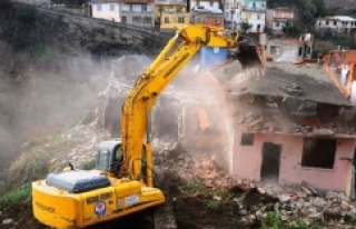 İstanbul'da 50 bin riskli yapı acilen dönüştürülmeli