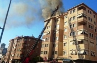 Ataşehir'de Korkutan çatı yangını