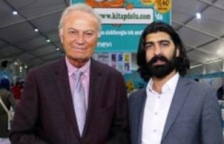 Ataşehir Kitap Şenliği'nde Ediz Hun ve Ahmet...