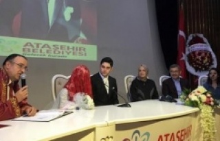 Bakan Kaya, Ataşehir'de 15 Temmuz gazisinin...