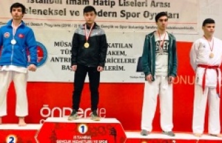 İmam hatipler karate şampiyonası yapıldı