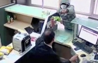 Ataşehir'de PTT Şubesine Soygun Girişimi