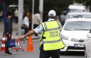İSTANBUL'DA BAZI YOLLAR TRAFİĞE KAPATILACAK