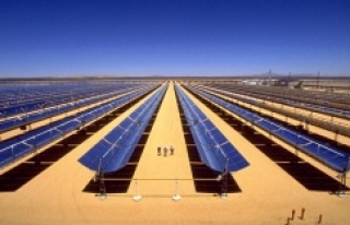 Suudi Arabistan güneş enerjisine 200 milyar dolar