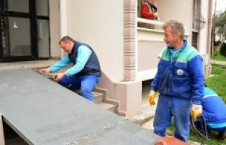 Belediye'de engelliye destek