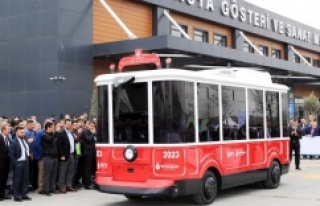 İBB'NİN SÜRÜCÜSÜZ VE ELEKTRİKLİ ARACI...