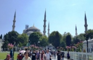 Avrupalı Turist Sultanahmet’e Dönüyor