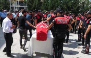 Polis memuru Mücahit Örs son yolculuğuna uğurlandı