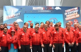 İSTANBUL'DA TEKNOFEST RÜZGARI ESİYOR