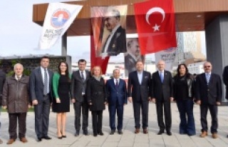 Kılıçdaroğlu Maltepe Cumhuriyet Parkı’nı ziyaret...