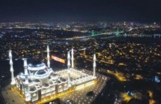 İSTANBUL'DA KADİR GECESİ CAMİLER AÇIK OLACAK
