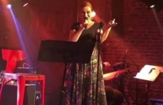 Zuhal Olcay’lı Neşeli Gece ile Ataşehir'desahne...