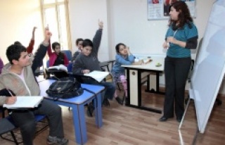 ATAEVLERİNDE HER YAŞ İÇİN BİR EĞİTİM